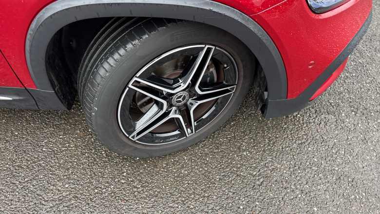 Mercedes-Benz GLB 200 AMG Line Premium 5dr 7G-Tronic Petrol Estate